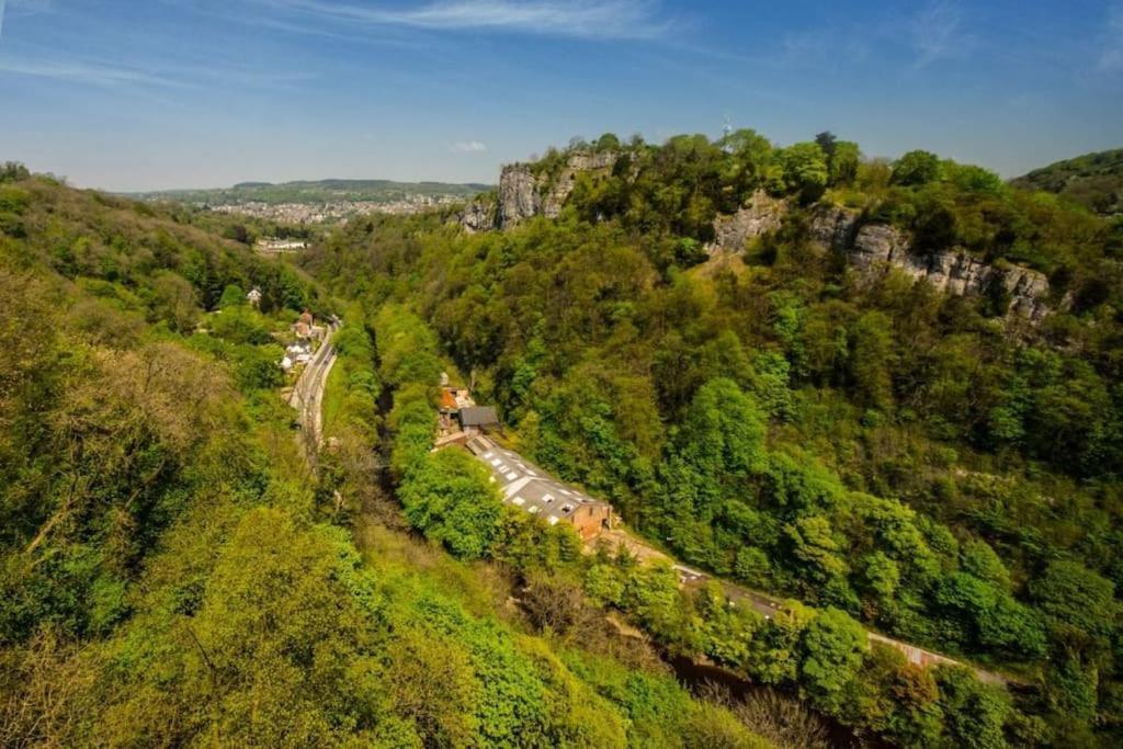 Birds Nest, Romantic Getaway With Stunning Views Матлок Экстерьер фото